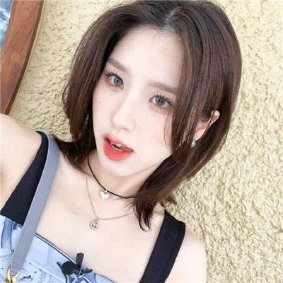 港口的日本姑娘